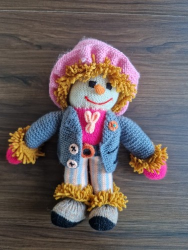 Hand knitted scarecrow 36cm - knitted, ~