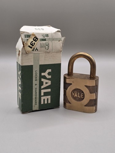 Vinatge yale padlock bronze - yale,