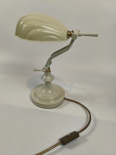 Clam shell desk lamp - clam,