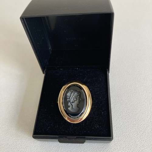 Sarah coventry cameo - coventry,