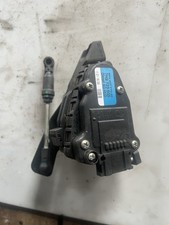VW T5 2009 2.5 Tdi Throttle