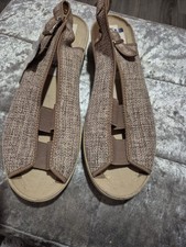 Ladies Pavers Sandals Size