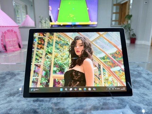 Excellent microsoft surface - *excellent*,
