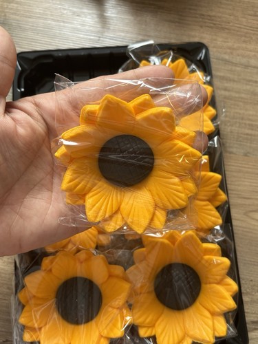 Sunflower fondant set cake - sunflower,