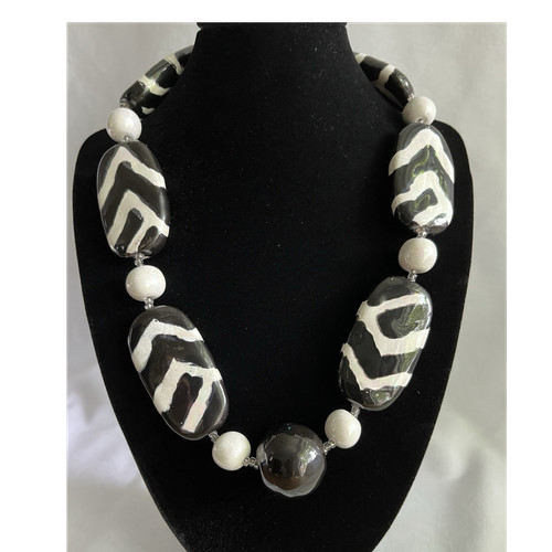 Chunky black white - chunky,