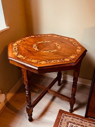 Oak octagonal coffee - , table
