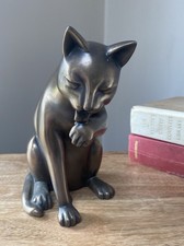 Shudehill Veronese Cat Licking