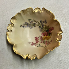 ANTIQUE 1901 ROYAL WORCESTER