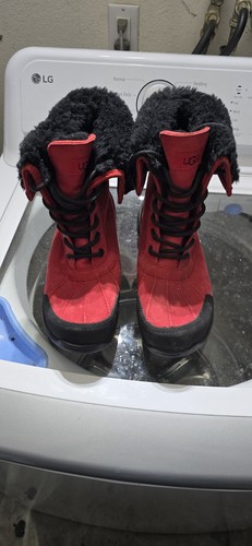 Ugg adirondack boot iii - ugg, euc