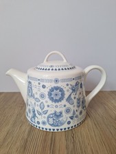 Queens by Churchill The Caravan Trail Penzance Blue White Teapot Excellent Cond