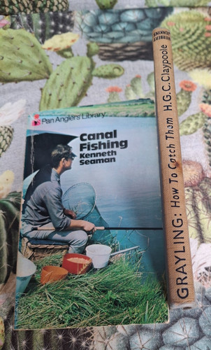Vintage coarse fishing books - 2,