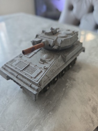 Dinky toys alvis scorpion - dinky,