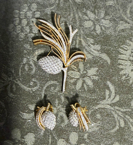 Rare 1956 crown trifari - rare, alfred