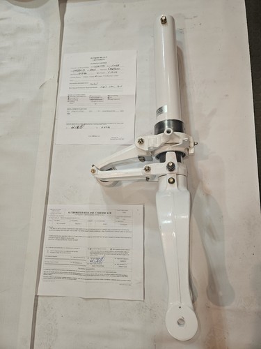 Cessna 150 152 nose - 150, lg