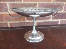 Hallmarked silver tazza. Cake stand. 8 inch. Martin Hall, Sheffield 1924