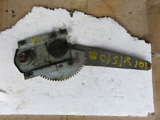 Vauxhall Victor FC 101 Saloon, Estate Nearside Rear Window Winder Mechanism