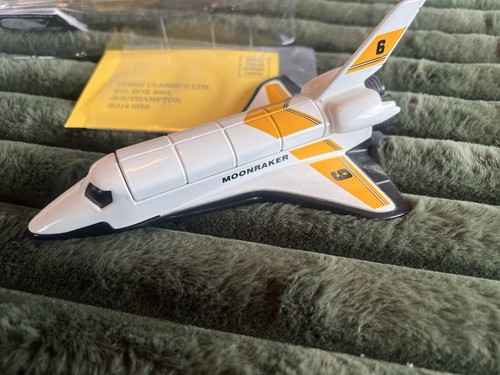 Corgi 007 james - corgi, moonraker