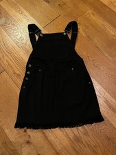 Black dungaree dress size 8 Boohoo frayed hem NWOT