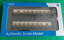 Dapol N gauge 2P-003-006 GWR B set twin cities crest, chocolate/cream coaches.