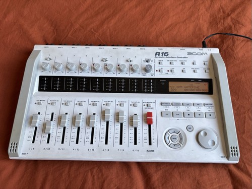 Zoom r16 multi track - r16, multi-track