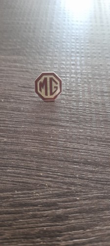 Pin badge - mg,