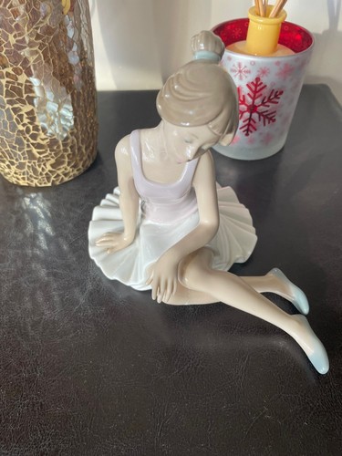 Porcelain figure nao - figure.nao, by