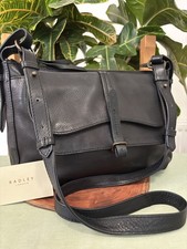 Radley London large/ medium  handbag /messenger / saddleBag/black  leather vgc