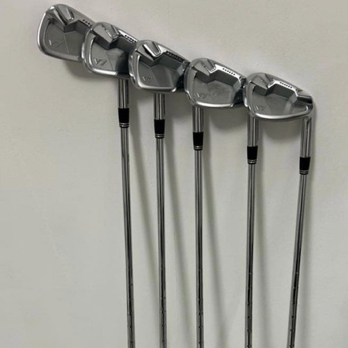 Royal collection bbd - v7, forged