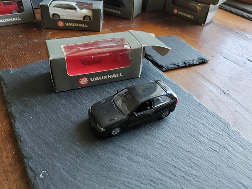 Boxed model vauxhall opel - 1/43,