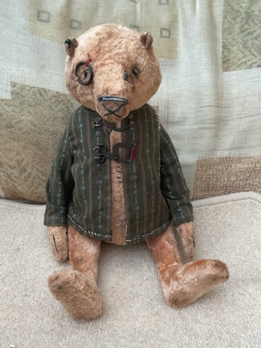 Olena hriazon artist teddy - hriazon,