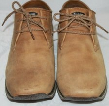 Nicholas Deakins Tom C22 Beige