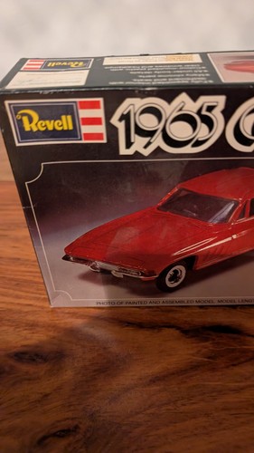Revell 1270 1965 - corvette, 1:48