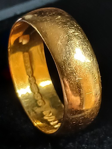 22ct gold wedding band ring