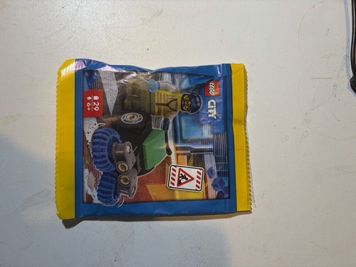 Lego city street - street, sweeper