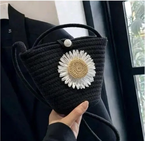 Crochet conch shell - crochet, crossbody
