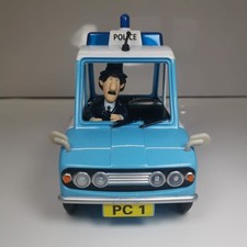 Postman Pat Vintage Greendale Police Car – PC Selby Figure – Friction Toy Mint