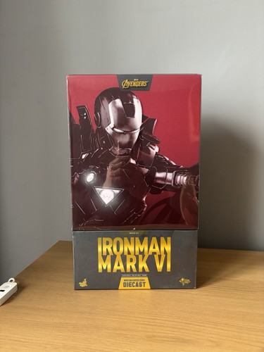 Hot toys iron man - hot,