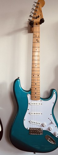 Fender squier stratocaster - squier,