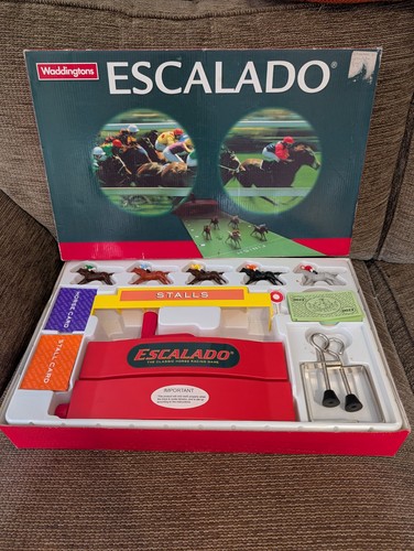Vintage escalado horse racing - vintage,