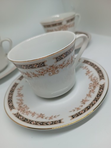 Fine porcelain cups - 3,