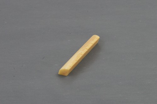Vintage unbleached bone - , guitar