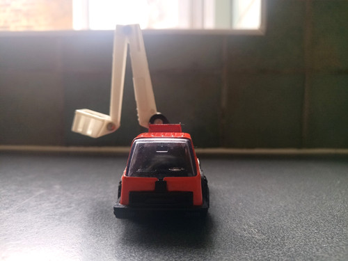 Tonka cherry picker truck - tonka,