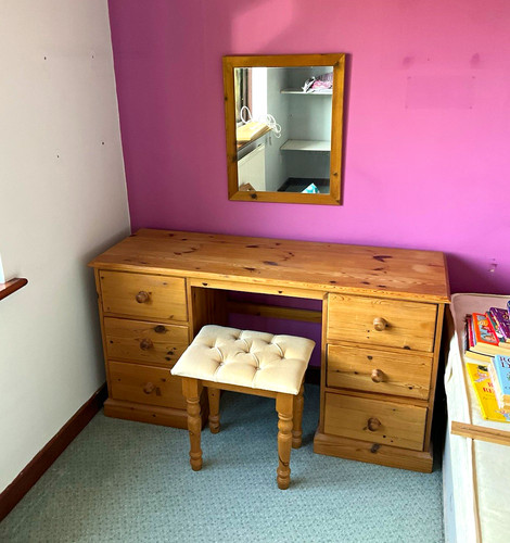 Pine dressing table - table, drawers