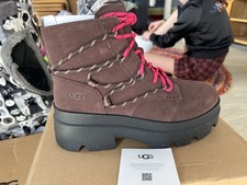 UGG® Womens Brisbane Lace Up