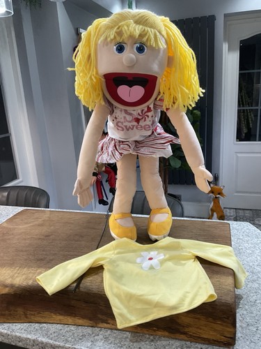 Large silly puppets - 22”,