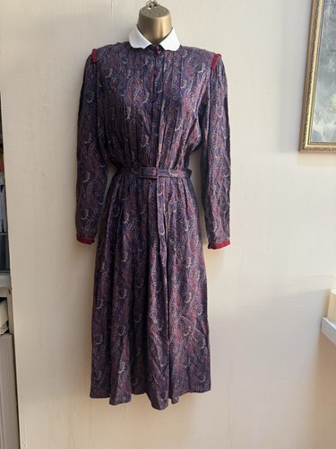 Vintage paisley design - , midi