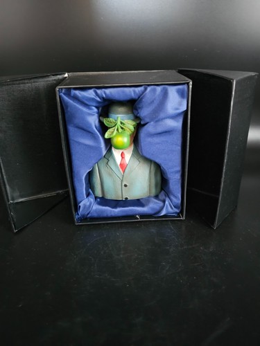 René magritte the son man - son,