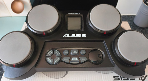 Alesis compact kit 4 - alesis, 4.