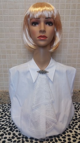 White lace jabot cravat - white,