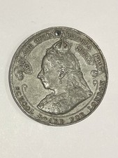 medal commemorating Queen